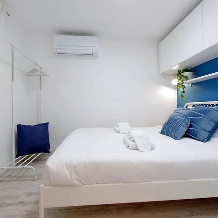 Ych-Confortevole Suite Al Colosseo Rome Buitenkant foto