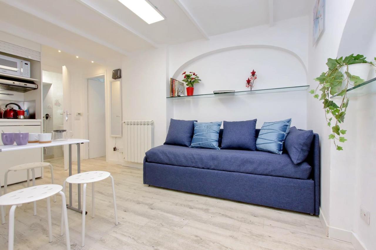 Ych-Confortevole Suite Al Colosseo Rome Buitenkant foto