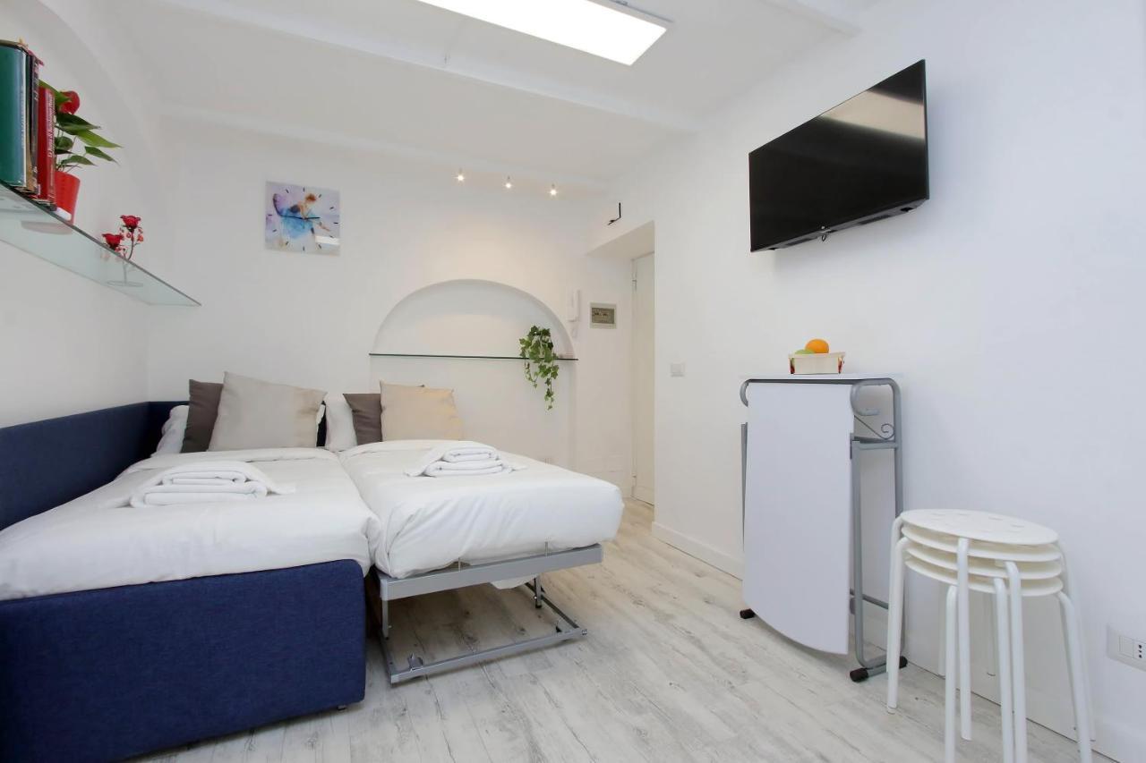 Ych-Confortevole Suite Al Colosseo Rome Buitenkant foto